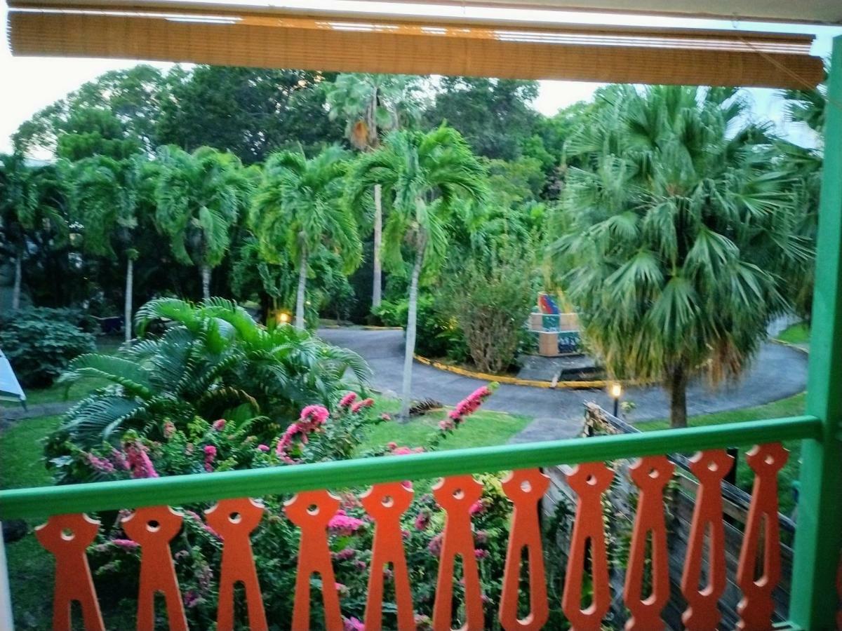 Studio Hibiscus Sainte-Anne Ngoại thất bức ảnh